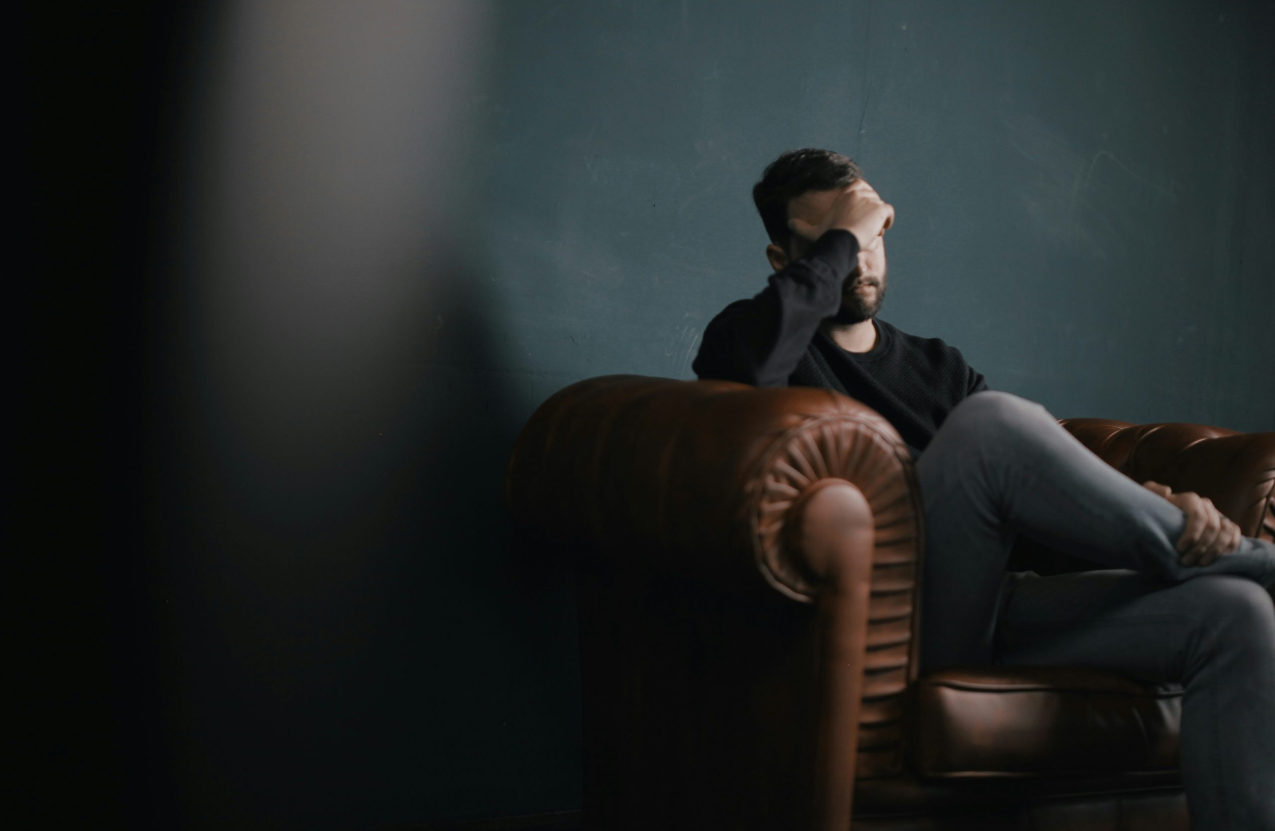 Se libérer du stress chronique avec l’hypnose à Toulouse