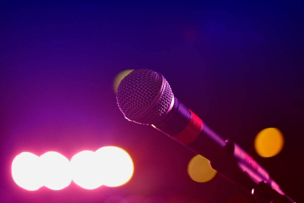Captivez votre auditoire dès les premières secondes avec GK Hypnose à Toulouse